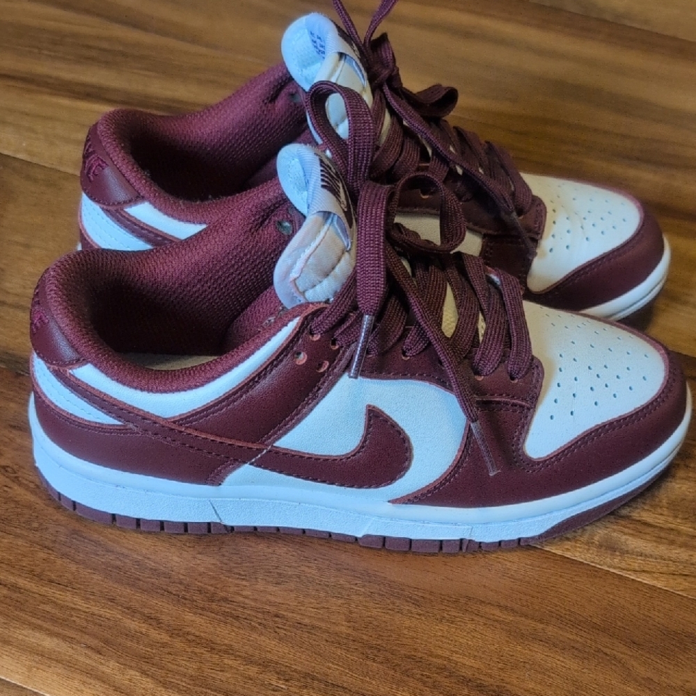 Nike Women's Sneakers Maroon and White